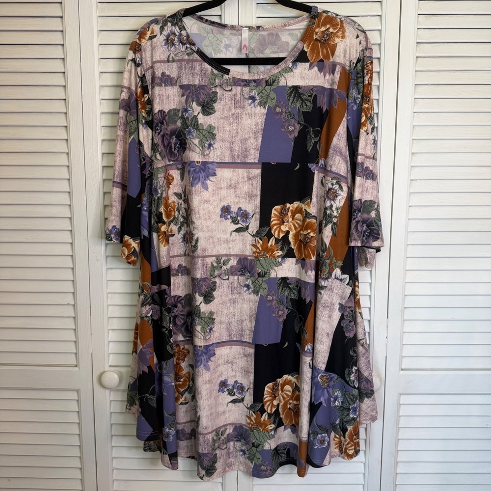 Curvy Lovey Womens 5XL Boho Floral Patchwork A-Line Tunic Top Soft Stretchy NWOT